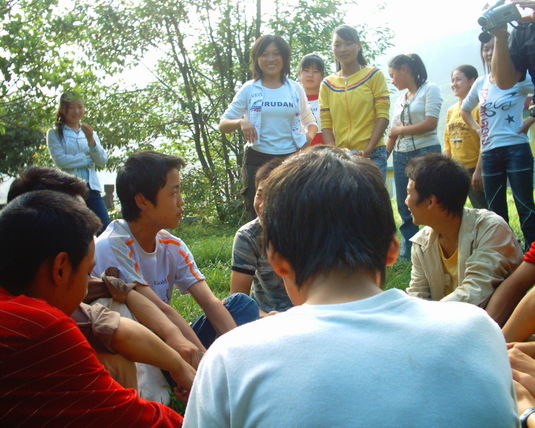 2006  (82)